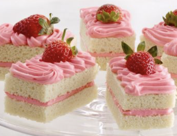 Duncan Hines Champagne Strawberry Shortcake Squares Are A Bite Of Summer