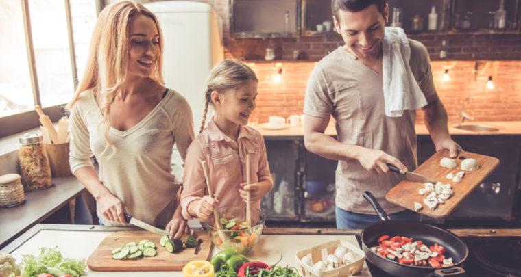 7 New Year’s Resolutions The Entire Family Can Make