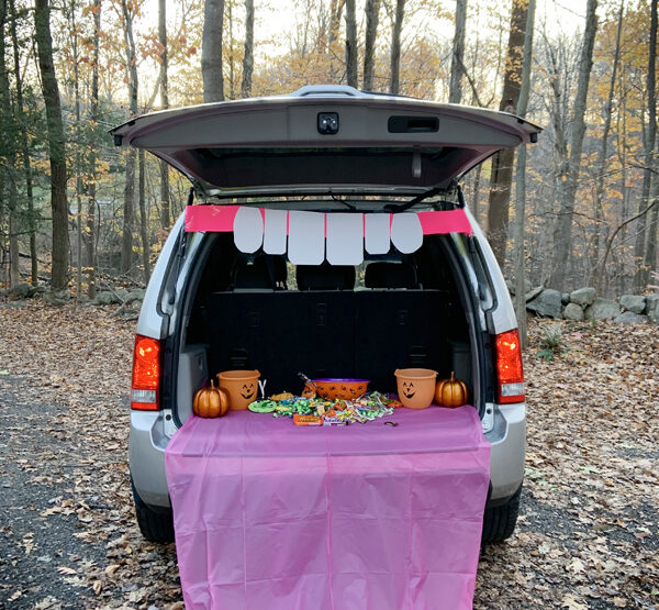 What Is Trunk-Or-Treat? It's A Cool Way For Kids To Get Candy On Halloween