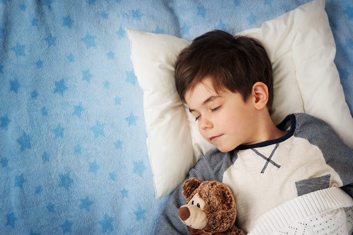 How To Prepare Kids For Daylight Saving Time, According To Sleep Experts