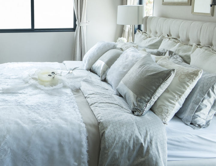 How To Arrange Your Bed Pillows To Make Your Bed More Beautiful