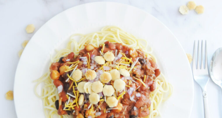 Gustafer Yellowgold's Cincinnati Style 4-Bean Vegetarian Chili Is The Perfect Winter Supper