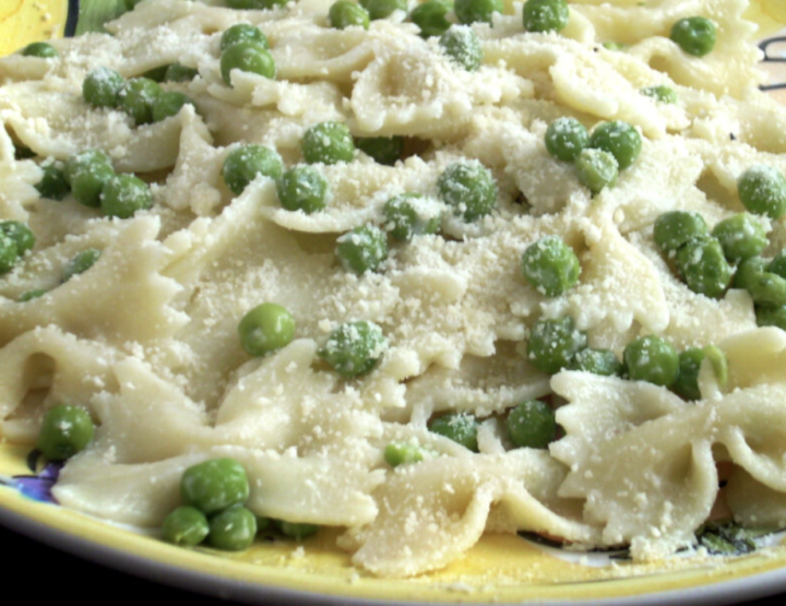This Recipe For Pasta And Peas Is Perfect For An Easy Dinner
