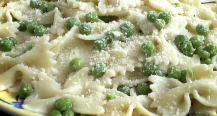 This Recipe For Pasta And Peas Is Perfect For An Easy Dinner